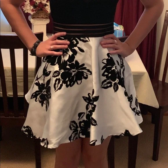 Formal dress, homecoming, prom - Picture 11 of 11